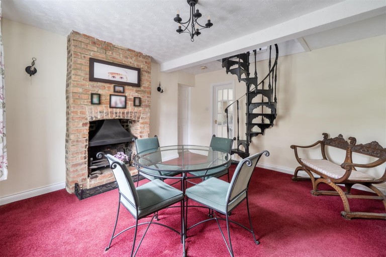 Images for Murswell Lane, Silverstone, NN12