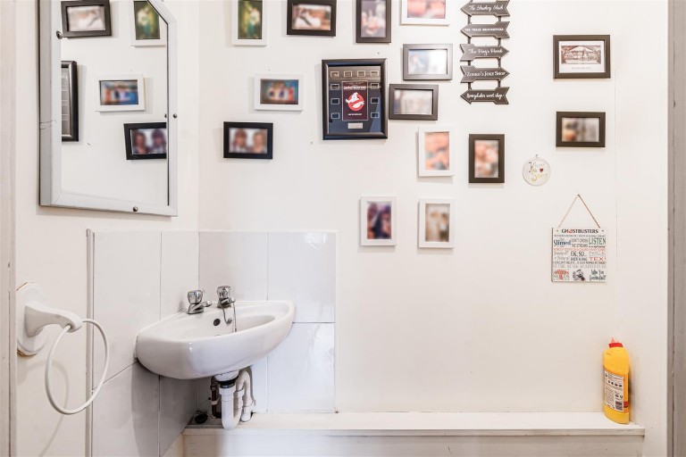 Images for Pear Tree Cottage, Hildersham, Cambridge