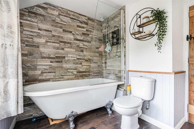 Images for Pear Tree Cottage, Hildersham, Cambridge
