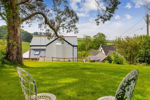 Click the photo for more details of Eastdown, Blackawton, Totnes