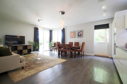 Click the photo for more details of Seekings Close, Trumpington, Cambridge