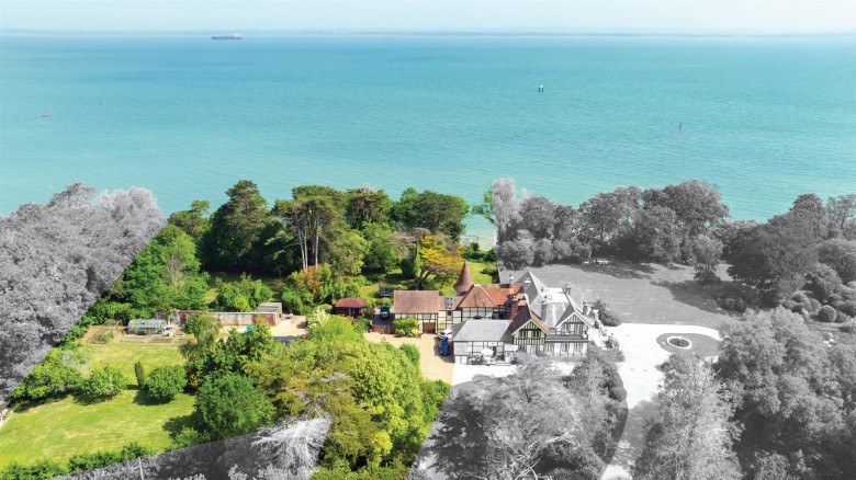Click the photo for more details of Wootton Bridge, Isle Of Wight