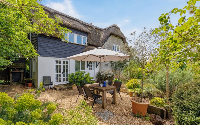 Click the photo for more details of Newbridge, Isle of Wight