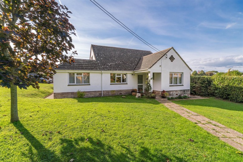 Click the photo for more details of Totland Bay,Isle of Wight
