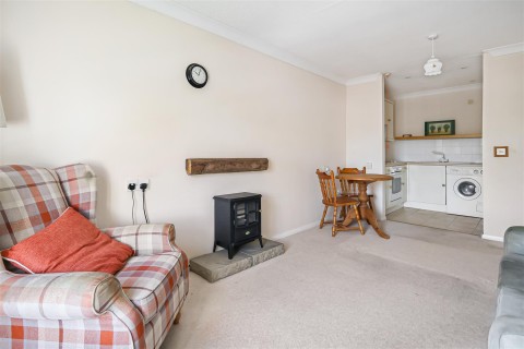 Click the photo for more details of Farmadne House, Saffron Walden