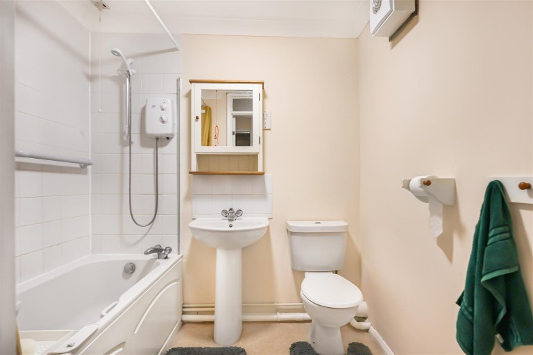 Images for Farmadne House, Saffron Walden
