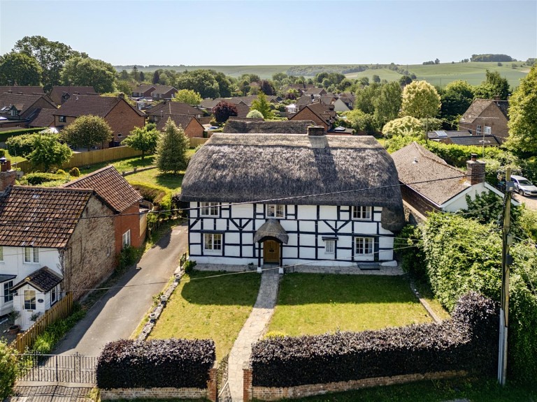 Images for West End Farmhouse, The Green, Urchfont
