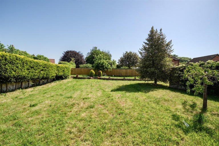 Images for West End Farmhouse, The Green, Urchfont