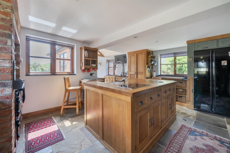 Images for Church End, Syresham, NN12