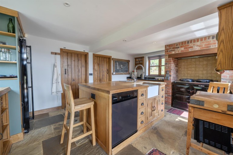Images for Church End, Syresham, NN12