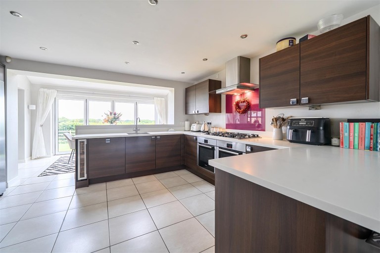 Images for Cross's Grange, Hartwell, NN7