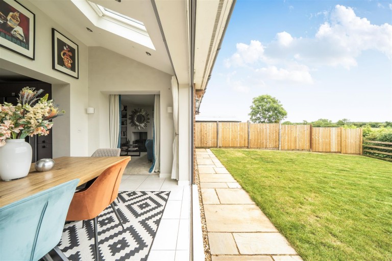 Images for Cross's Grange, Hartwell, NN7