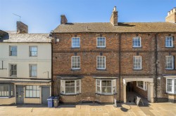 Images for White Horse Yard, Towcester, NN12