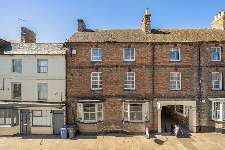 Click the photo for more details of White Horse Yard, Towcester, NN12