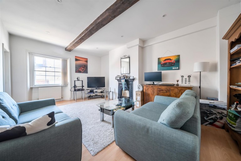Images for White Horse Yard, Towcester, NN12