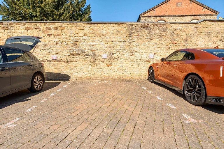 Images for White Horse Yard, Towcester, NN12