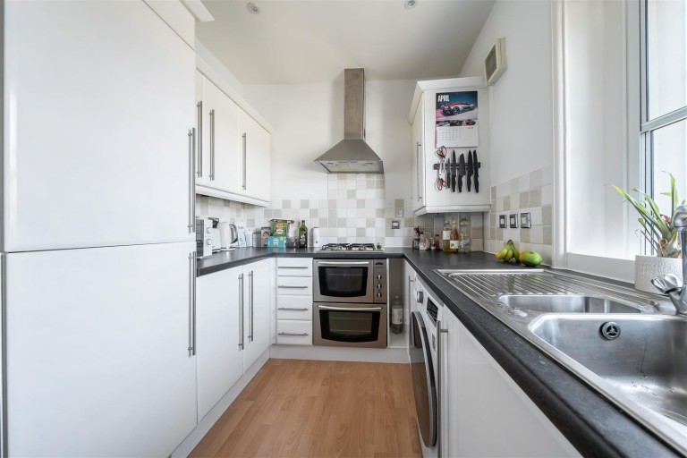 Images for White Horse Yard, Towcester, NN12