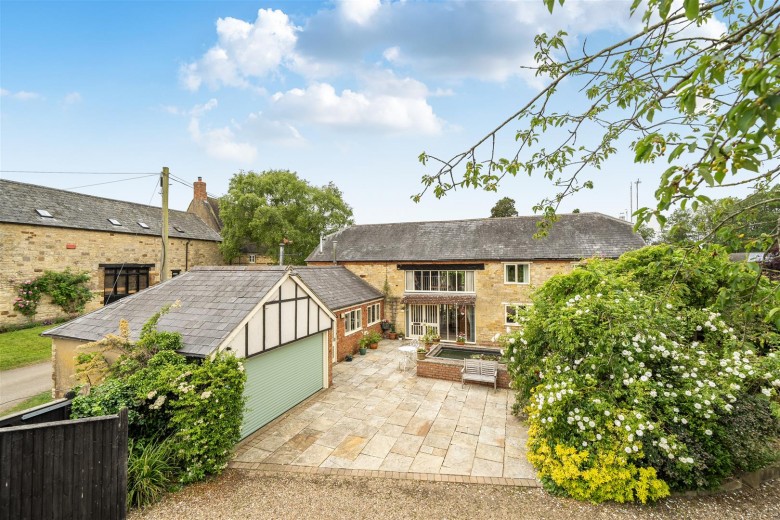 Click the photo for more details of Water Lane, Bradden, NN12