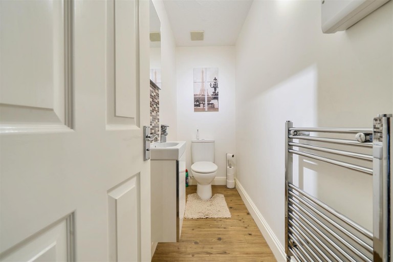 Images for Old Oak Drive, Silverstone, NN12