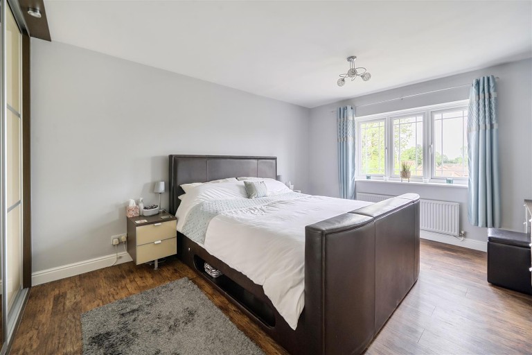 Images for Old Oak Drive, Silverstone, NN12
