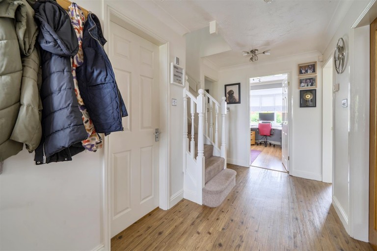 Images for Old Oak Drive, Silverstone, NN12
