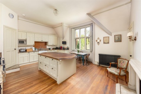 Click the photo for more details of Commercial Road, Uffculme, Cullompton