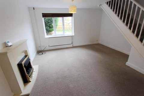 Click the photo for more details of Lauderdale Close, Long Lawford, Rugby