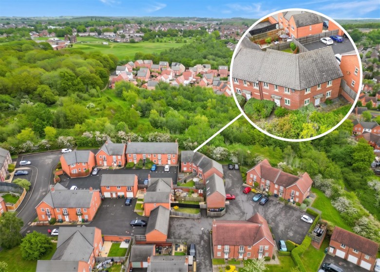 Click the photo for more details of Solent Road, Church Gresley, DE11