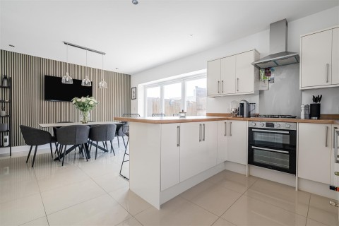 Click the photo for more details of Victoria Way, Melbourn