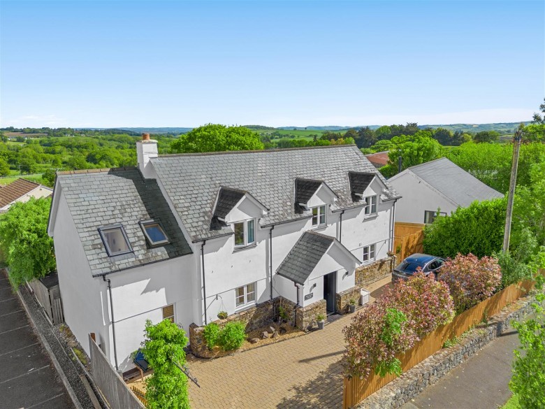 Click the photo for more details of Cheriton Bishop, Exeter