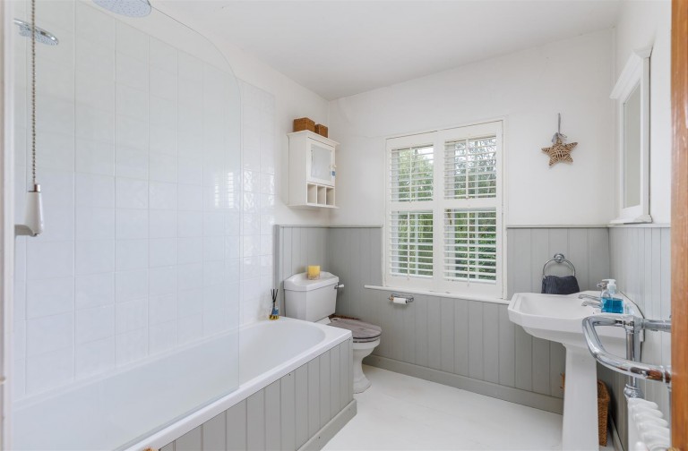 Images for Nr Cowes, Isle of Wight