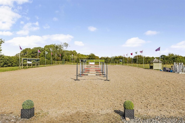 Images for Blunsdon, Wiltshire