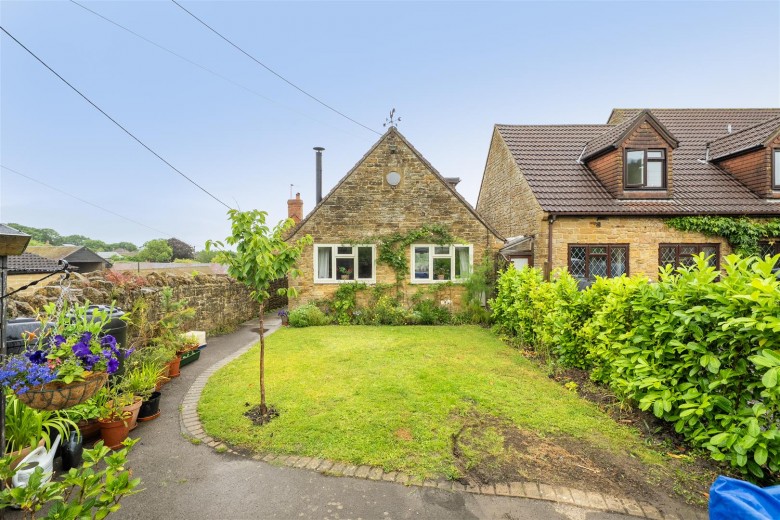 Click the photo for more details of Castle Street, Stoke-Sub-Hamdon