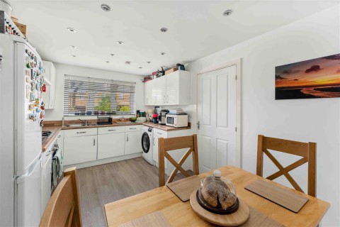 Click the photo for more details of Nickling Road, Banbury