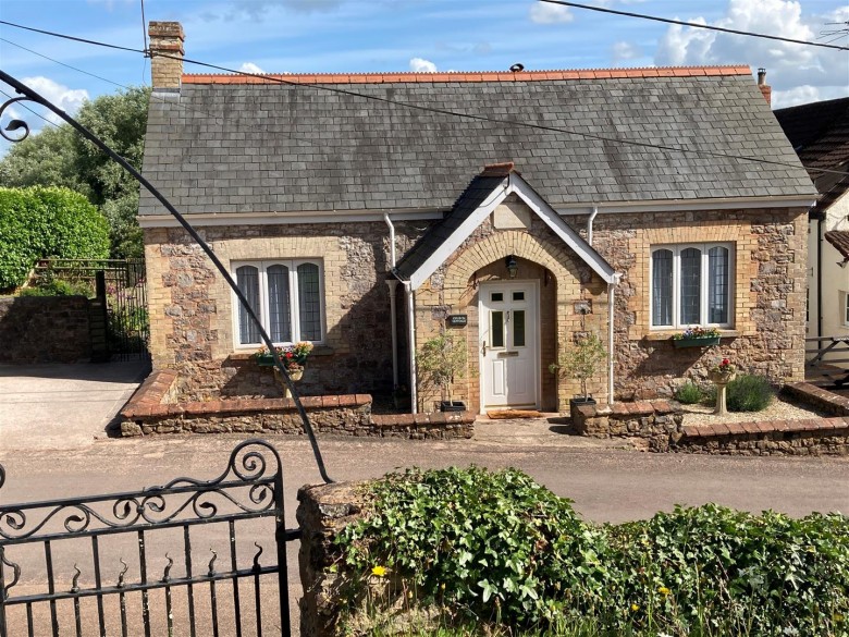 Click the photo for more details of Thorne St. Margaret, Wellington
