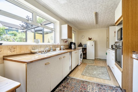Click the photo for more details of Higher Doatshayne Lane, Musbury, Axminster