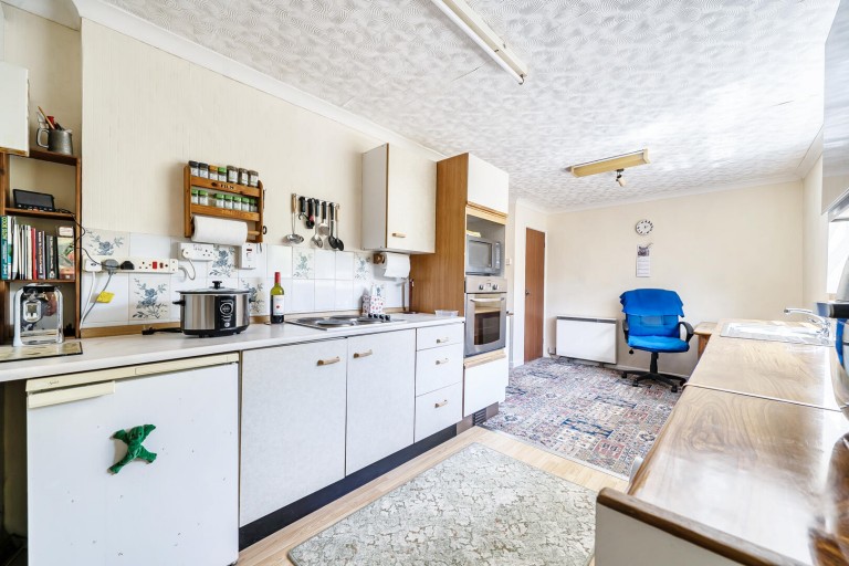Images for Higher Doatshayne Lane, Musbury, Axminster