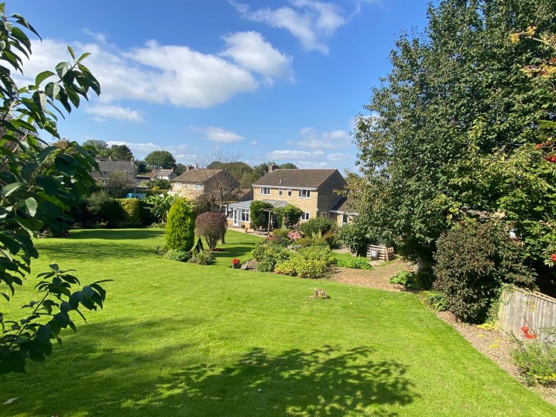 Click the photo for more details of Cat Street, Chiselborough, Stoke-Sub-Hamdon