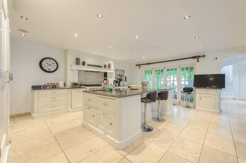 Click the photo for more details of Rugby Road, Burbage, LE10