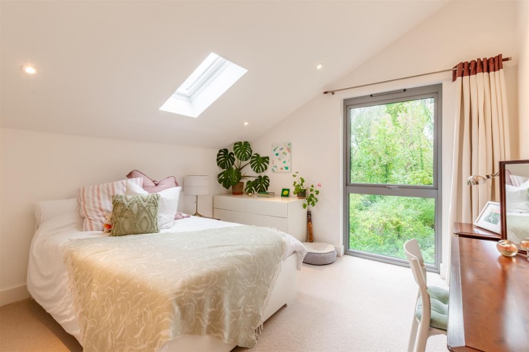Images for Solent Lawns, Gurnard