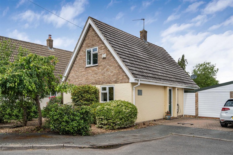 Click the photo for more details of Sidney Gardens, Haslingfield