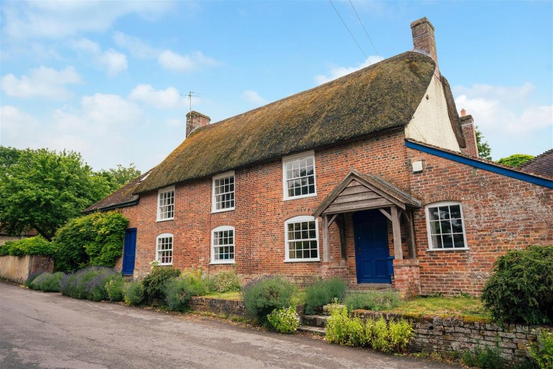 Click the photo for more details of Higher Street, Okeford Fitzpaine, Blandford Forum