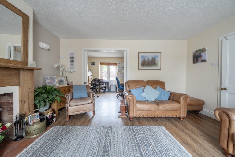 Images for Monkton Heathfield, Taunton