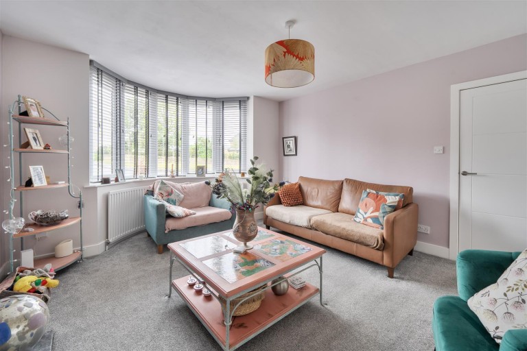Images for Foxcovert Drive, Roade, NN7