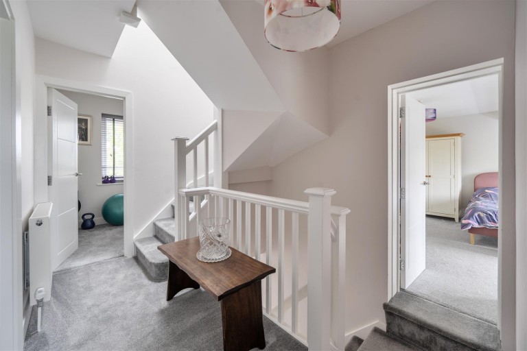 Images for Foxcovert Drive, Roade, NN7