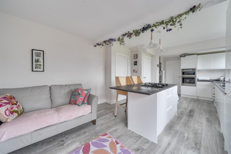 Images for Foxcovert Drive, Roade, NN7