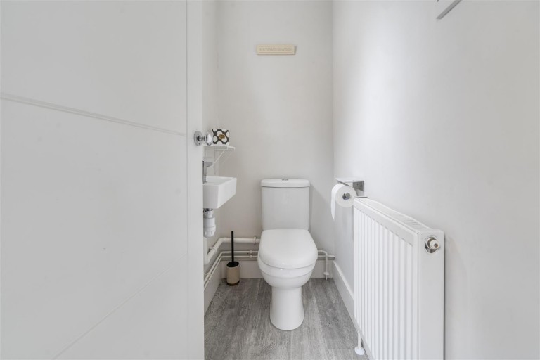 Images for Foxcovert Drive, Roade, NN7