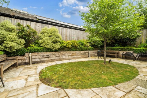 Click the photo for more details of Church Street, Wantage, Oxfordshire, OX12