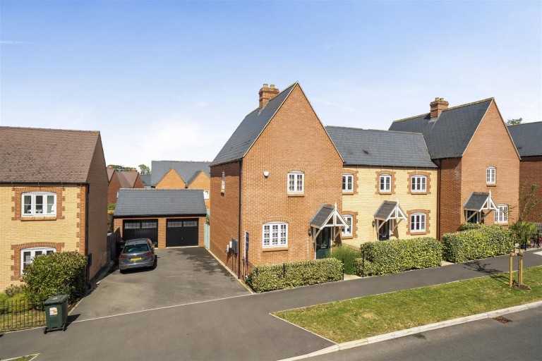 Images for Redcar Road, Towcester, NN12