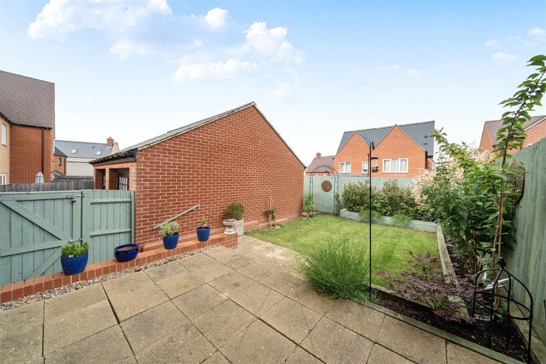 Images for Redcar Road, Towcester, NN12